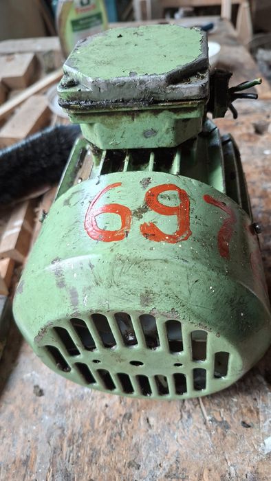Silnik 3 fazowy 0.55kW