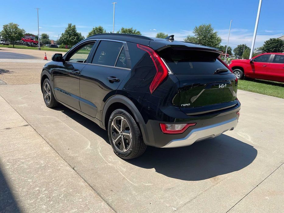 Kia Niro      2023