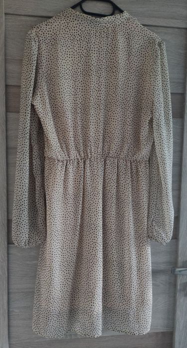 Sukienki Reserved - r. 38 i 40