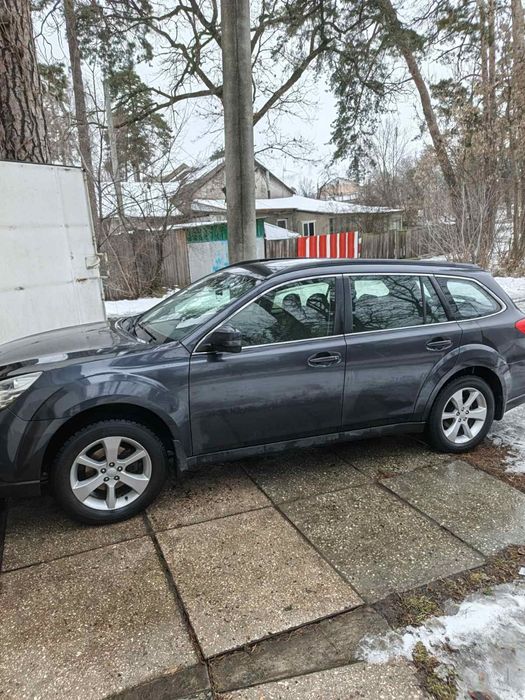 Продається авто Субару Аутбек