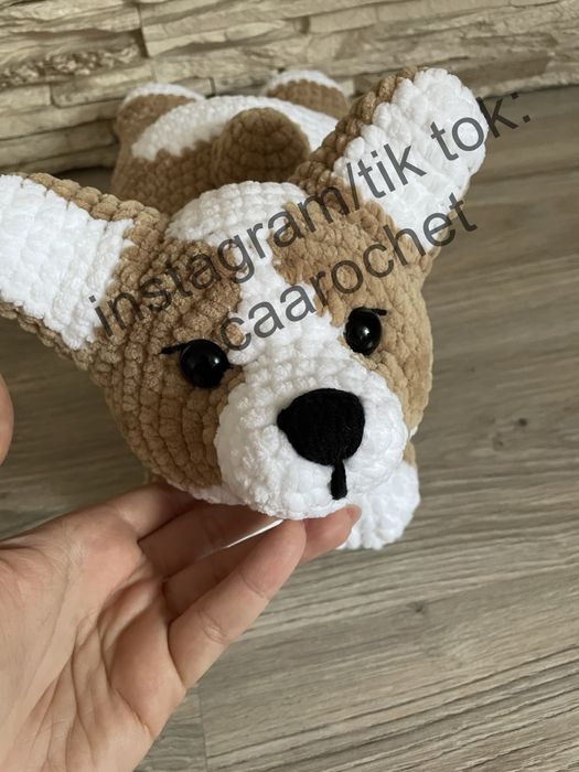 Piesek corgi pluszak maskotka na szydełku amigurumi