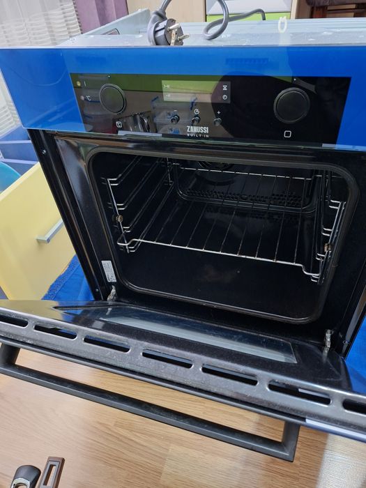 Газова поверхня та електрична духовка