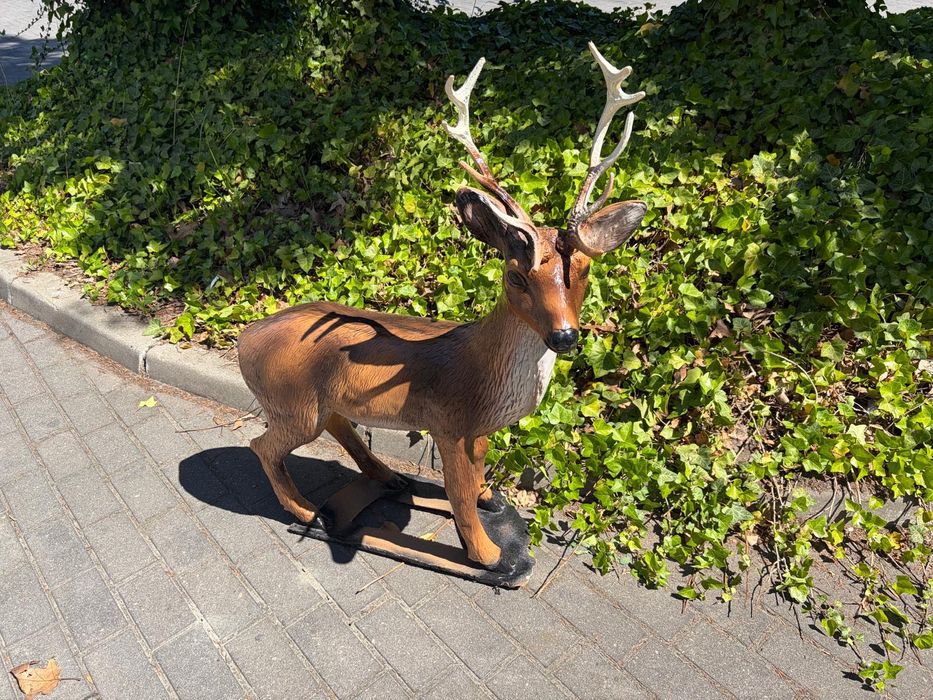 Figura ogrodowa-Jeleń