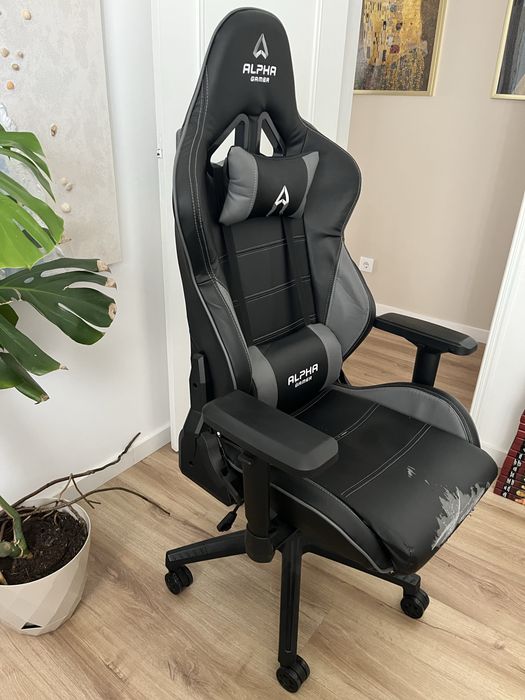 Cadeira de Gamer/ Secretária