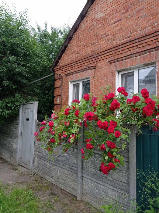 Продам частину будинку р- н СКД