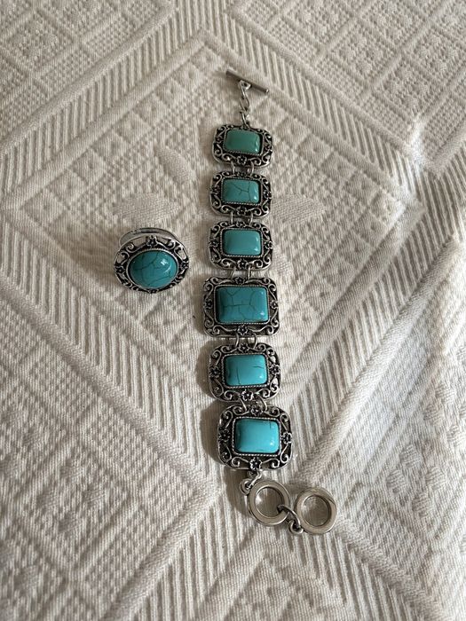 Набір з біжютеріі з бірюзою ( браслет та перстень)