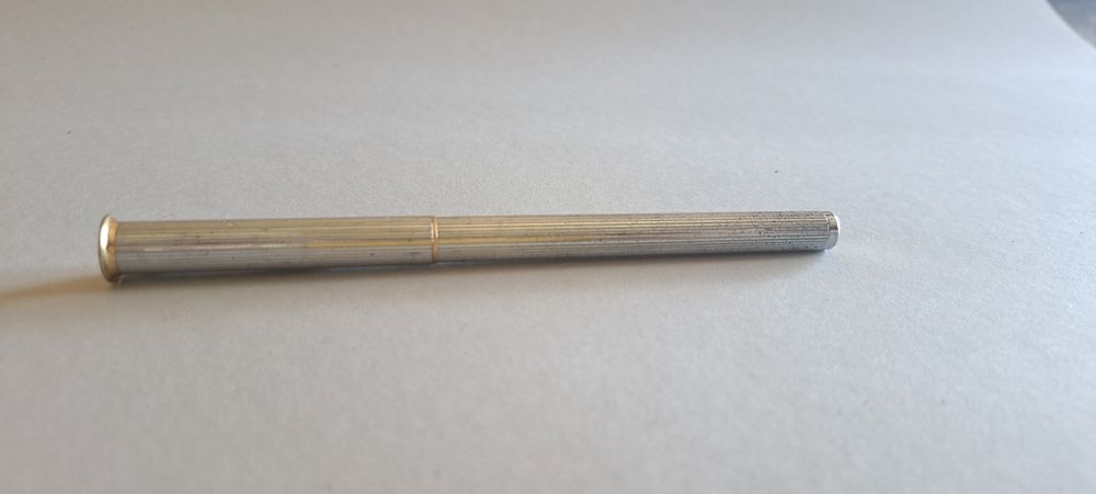 Caneta cássica Pierre Cardin