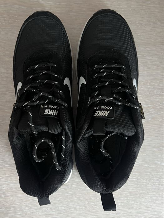 Чоловічі зимові кросівки