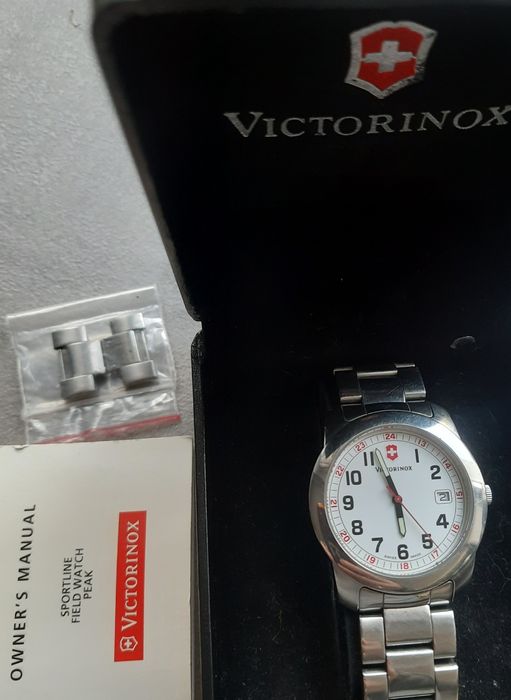 Часы швейцарские Victorinox