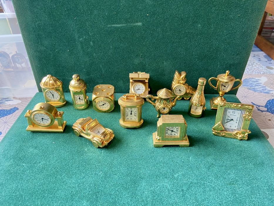 Conjunto de Relógios Miniaturas de Colecção