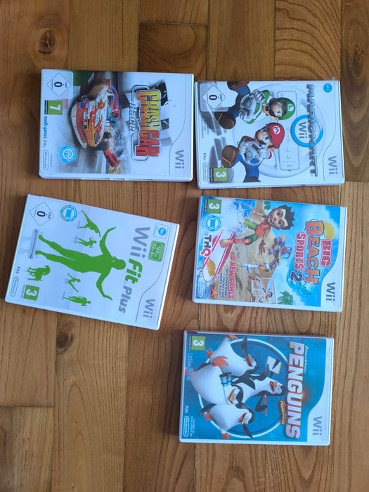 Price Drop! Wii RVL 001 in Good Condition with 5 Games64284542326529122