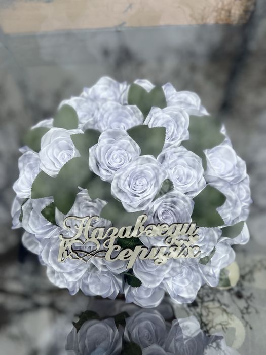 Квіти у кубі на замовлення