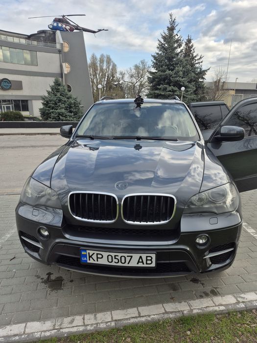 Продам х5е70 2011 года