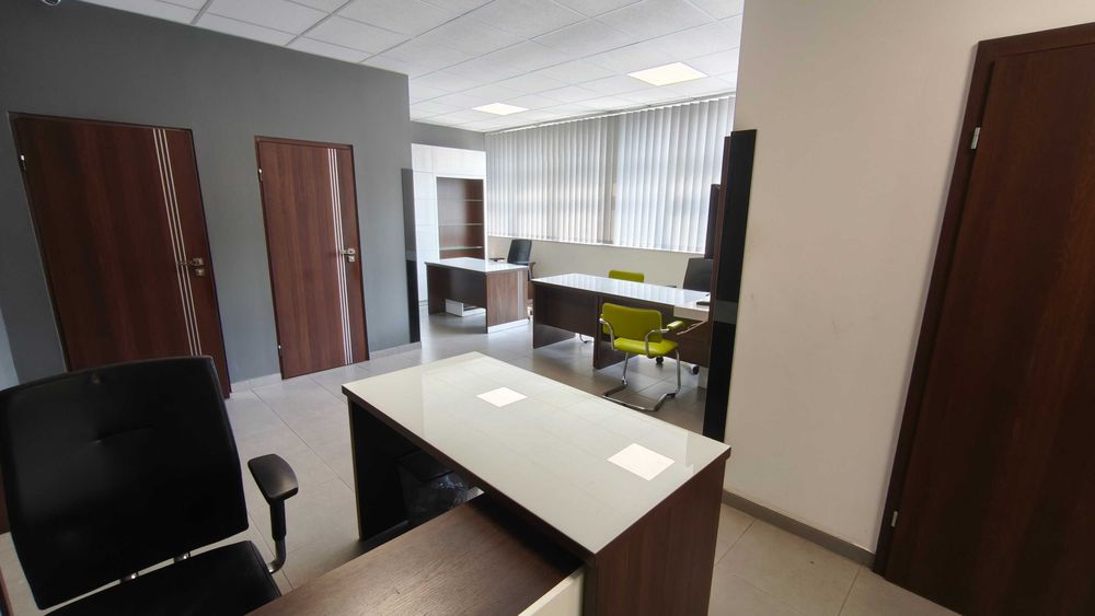 Lokal handlowy / usługowy - od zaraz, w dobrej lokalizacji (ul. Dworcowa 11, Ruda Śląska) 135 m2