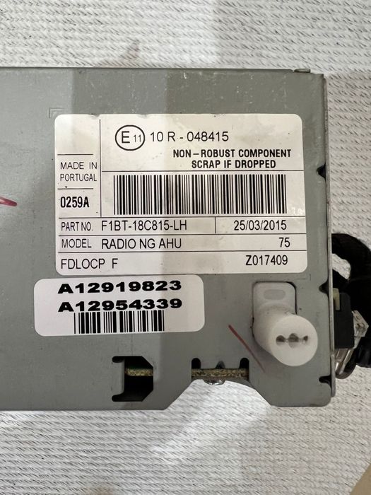 Торпеда магнітофон екран Ford focus 3 рестайл