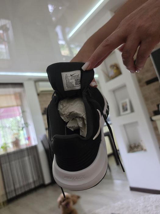 Кросівки NIKE  орігінал