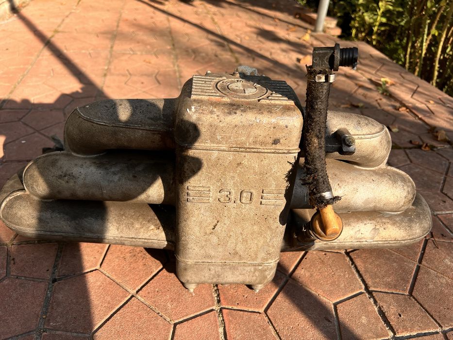 Впускний колектор бмв м30 б30