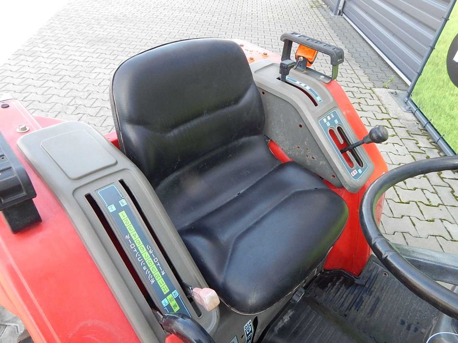 Mini ciągnik Yanmar F5 4x4 15KM 3 cylindry DIESEL traktor Kubota TUR