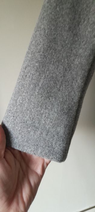 Canadiana cinza claro com bolsos