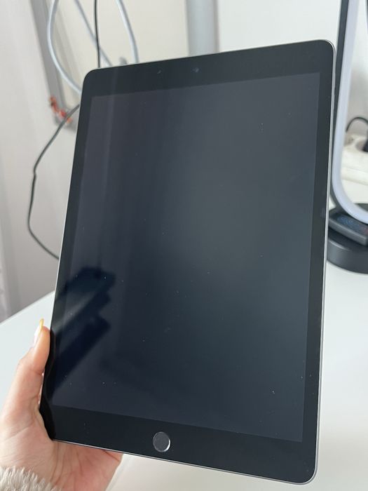 Ipad 9° Geração 64GB + Apple Pencil + Smart Keyboard + Capa