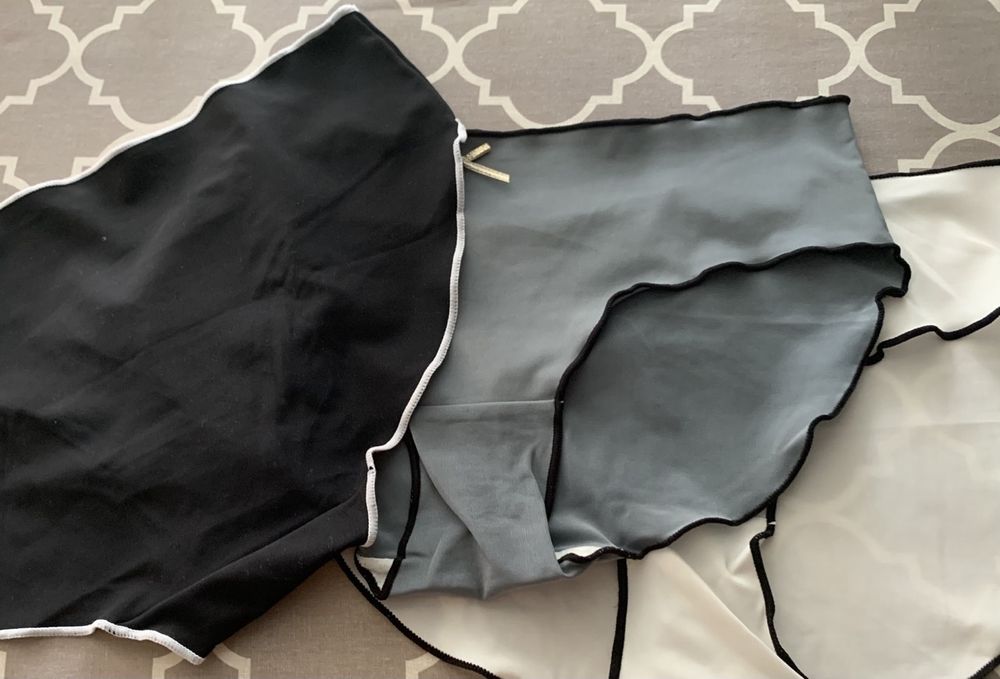 Продам набір красивих трусиків