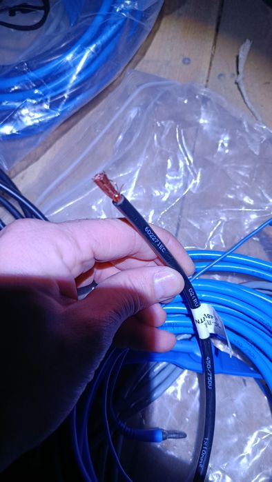 Продам кабель, січенням 10 мм