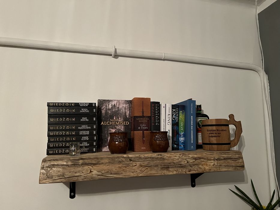 Półka scienna masywna z grubego litego drewna