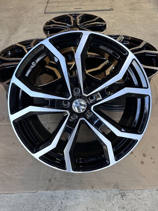 Диски.   Volkswagen.  R20.   5/120    Germany