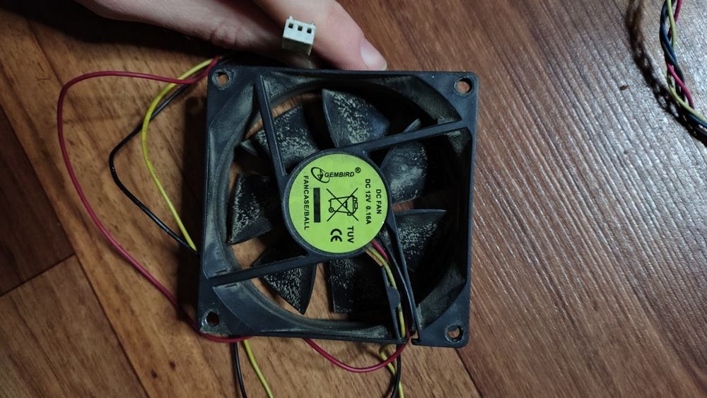 Кулер для пк 80х80 3 пiн живлення