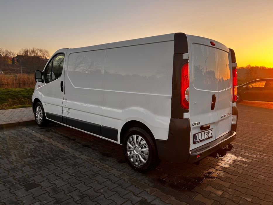Opel Vivaro 2,0 Long Super Stan!!!