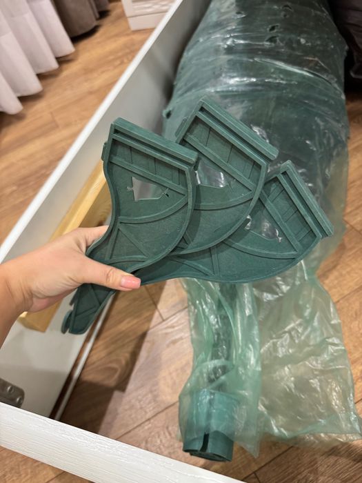 Ялинка штучна 1,80  б/у