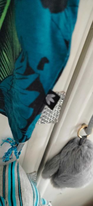 Oryginalny top damski Adidas Hawaje