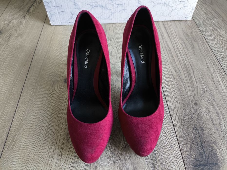 Buty na obcasie graceland 37