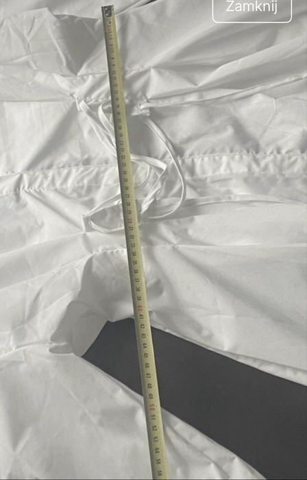 Koszula długa z bufiastymi rękawami.Nowa nie używana .