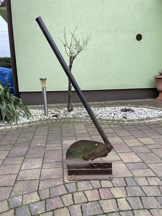 Gilotyna do metalu