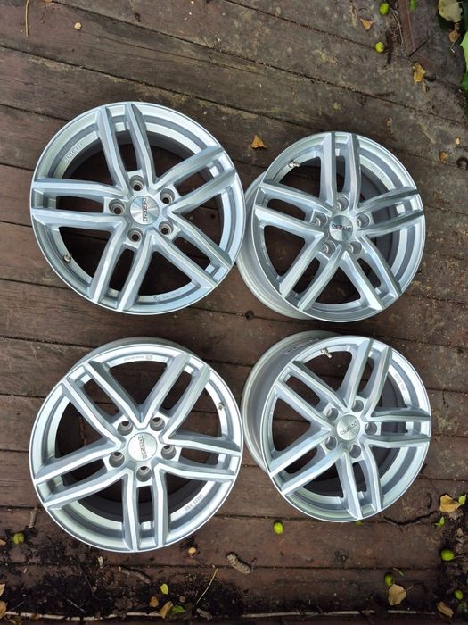 Німецькі диски Dezent TR Silver R16 5x112 VW / Skoda / Seat / Audi