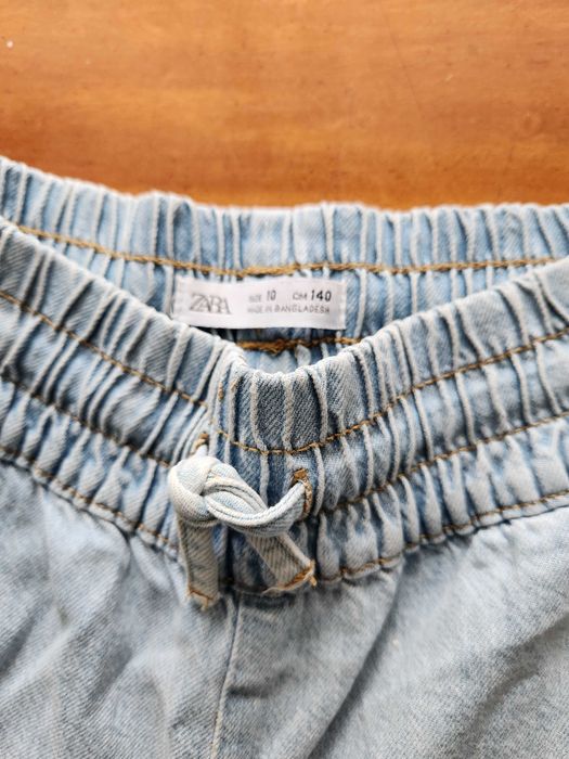 Calças meninas como novas 10/12  anos varias marcas 7€ cada