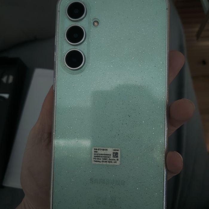 Samsung Galaxy S24 FE