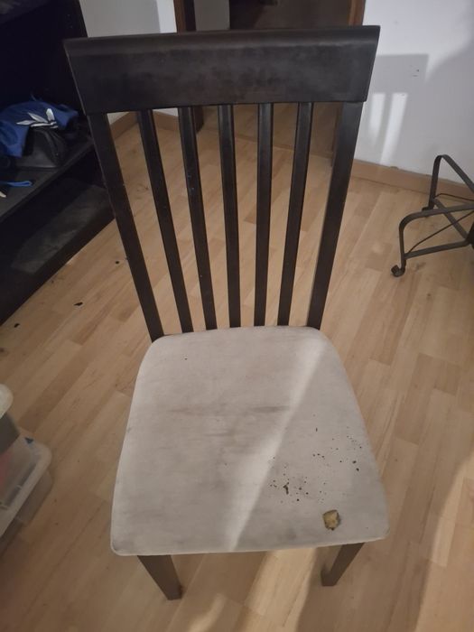 MOVEIS - estantes, sofá, mesa, cadeiras