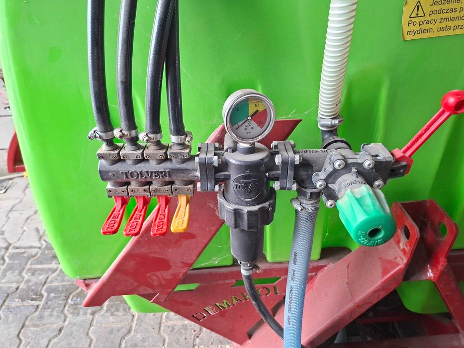 Opryskiwacz 600 litrow