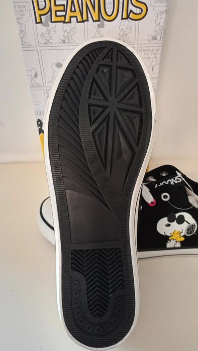 Stylowe trampki snoopy