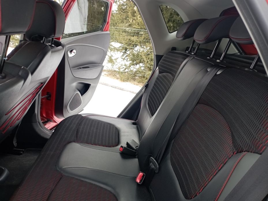 Śliczny Renault Captur Alu Led Kamera Navi  Przeb.99 tyś.