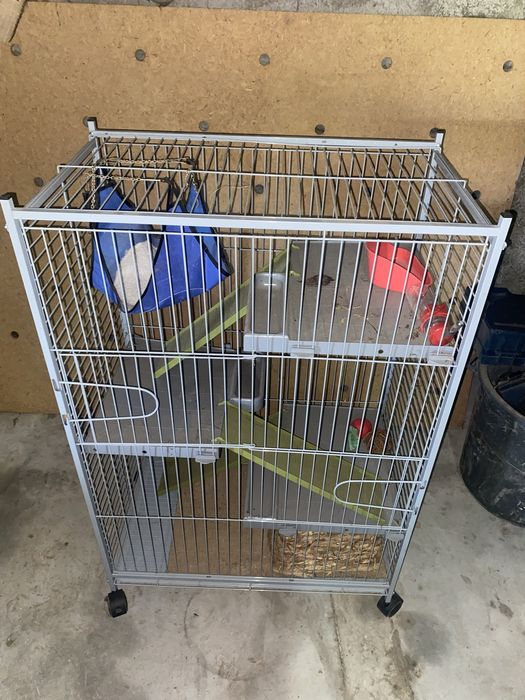 Gaiola para furões/gatos com comedouro, bebedouro, cama e 2 brinquedos