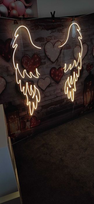 Neon, skrzydła anioła , ledon,