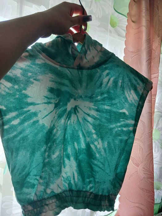 Причина продажу: перебираю гардероб