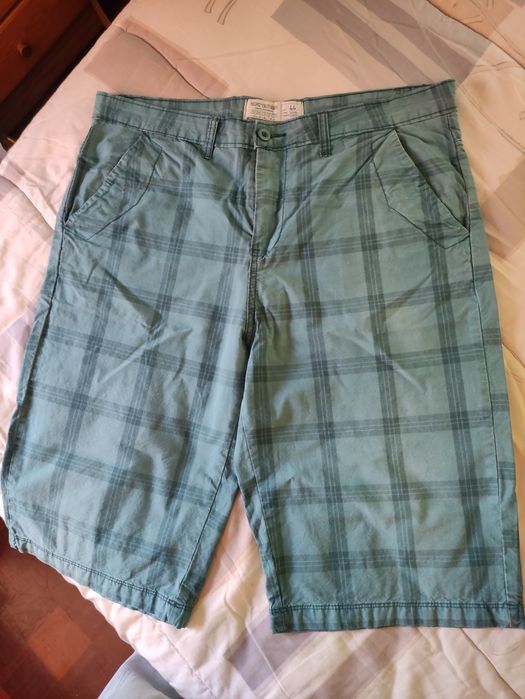 Calções tipo Bermudas verdes