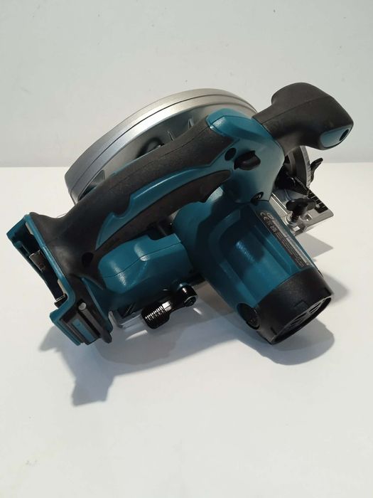 Pilarka tarczowa Makita DSS611Z body ROK 2024
Stan bardzo dobry 100