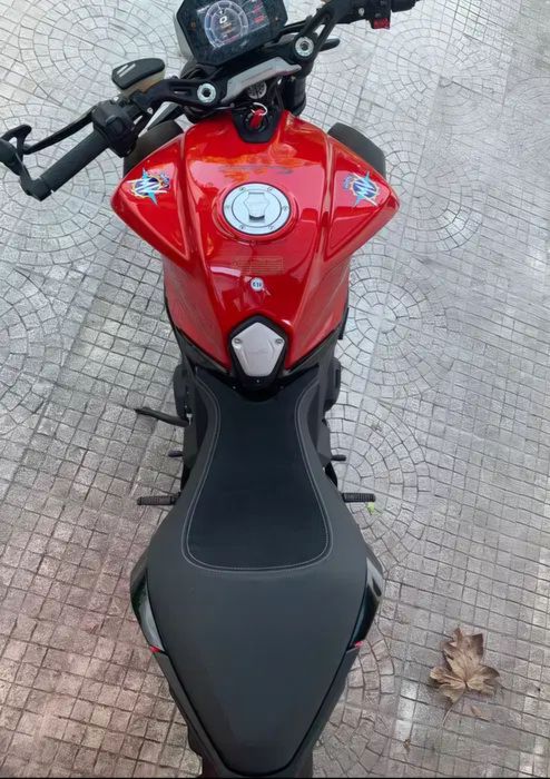 Mv Agusta 800 Dragster R - 1 dono