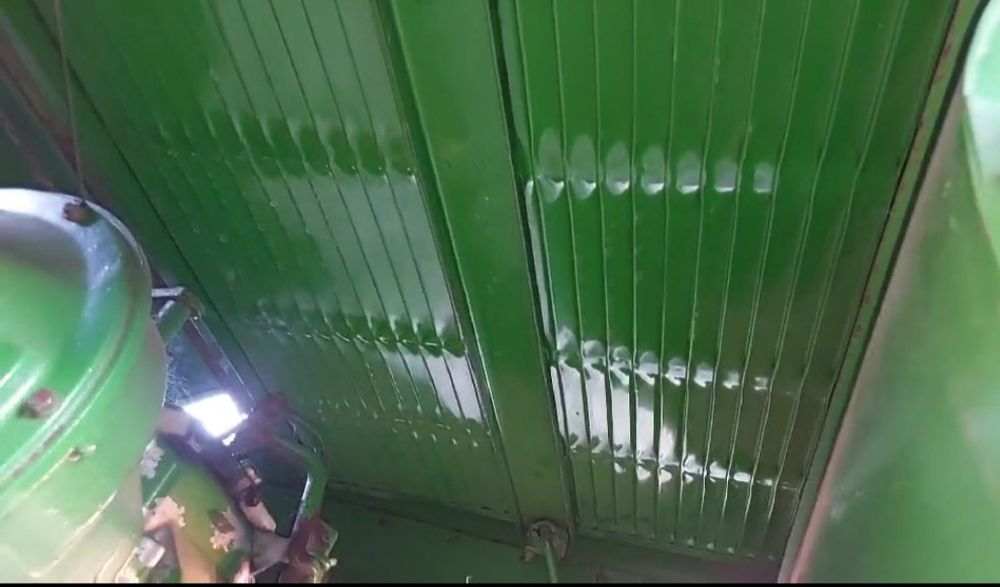 Продаю комбайн Джон дір  1042.  John Deer