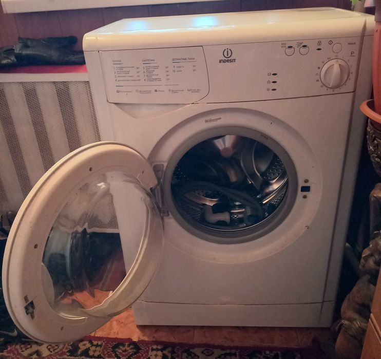 Пральна машина Indesit WISA 81: 3 000 грн. - Пральні машини Ірпінь на Olx